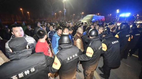 太原寒夜·人墙之后：回望京晋大战的激情与秩序