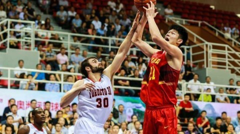 中国男篮京华战记：胡金秋内线称王，钢铁长城是这样炼成的