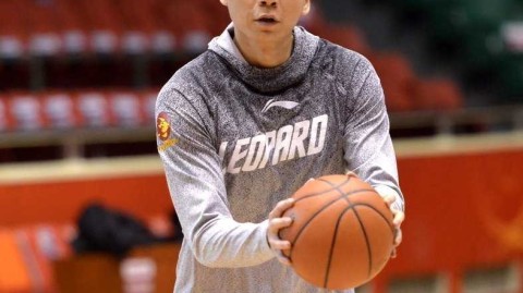 深圳烈豹蓄力第八战，猛兽萨林杰舞步轻盈藏杀机