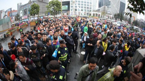 巴蜀篮球火！四川金强首进总决赛 成都球市梦回“全兴时代”