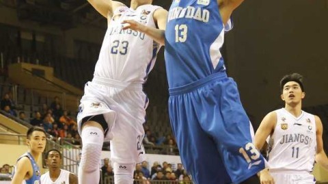 布鲁克斯42分引领大逆转，江苏肯帝亚主场119-106击退青岛