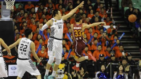 辽宁横扫千军昂首晋级四强 众志成城谱写季后赛最强音