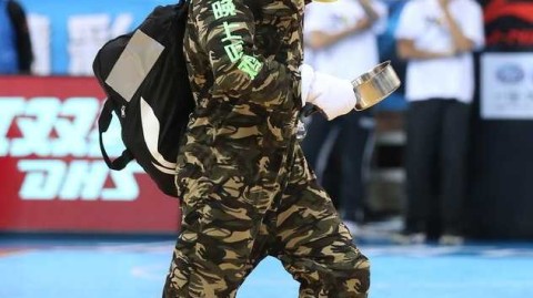 京城主场欢乐多，霹雳鸭抢镜成另类主角