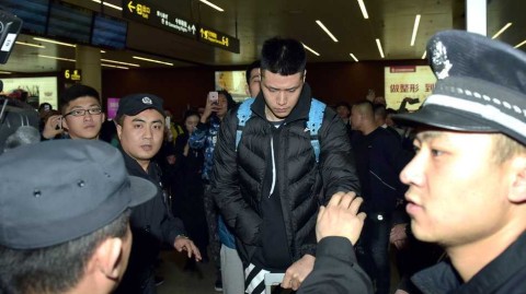 泪目迎英雄 辽篮三将纯爷们回家