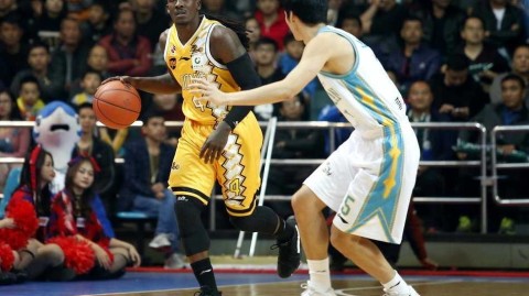 福建主场哑火，广厦多点开花豪取六连胜