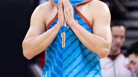 中国男篮开启红蓝争辉新纪元，易建联郭艾伦领衔双国家队集训