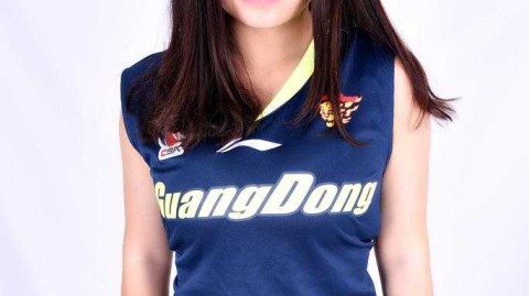 广东宏远篮球宝贝惊艳亮相 新赛季盼与球队共创辉煌