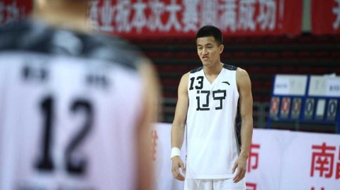 辽篮狂胜之夜郭艾伦变身表情帝 全运预赛首战创恐怖分差