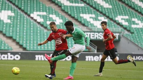 法甲·5球屠杀！桑保利雷恩首秀狂胜十人圣埃蒂安