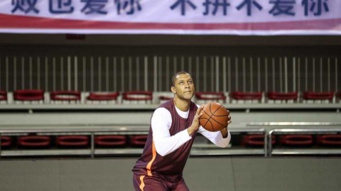 京城男篮初冬练兵忙 将帅齐心备战气氛欢