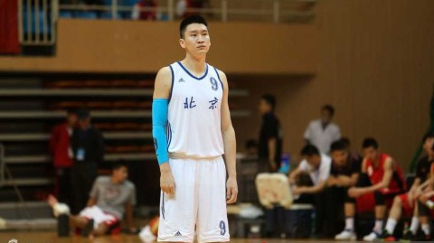 京城男篮全运附加赛大捷 团队篮球闪耀江城夜