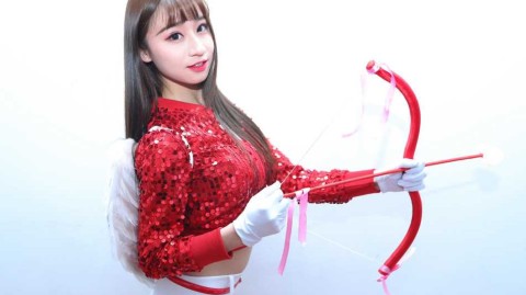 情人节箭证真爱 肯帝亚篮球宝贝化身爱神点燃主场