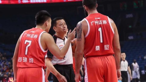 CBA激战同曦惜败广州，帕戈离场难阻末节狂飙