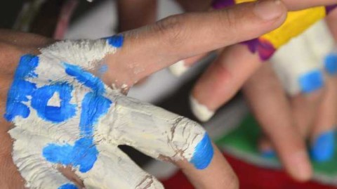 方寸指尖演绎篮球激情 聊城大学萌趣指尖比赛乐翻冬日校园