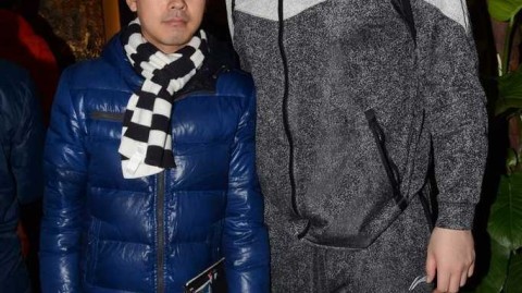 寒夜热血：江苏同曦男篮抵沪，众将暖签燃动申城