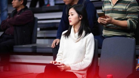 赛场那一抹温柔目光 广东女球迷为CBA焦点战添彩