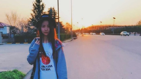 夕阳下的扣篮梦：一位詹姆斯小迷妹的篮球征程