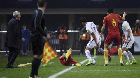 世预赛中韩大战复盘：孙兴慜两射一传国足主场0-3告负