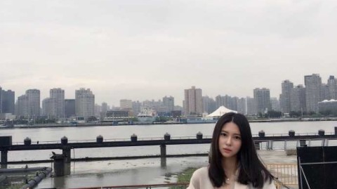 刘晓宇前女友近照曝光，钟鹿纯的多面人生：从最美车模到独立时尚博主