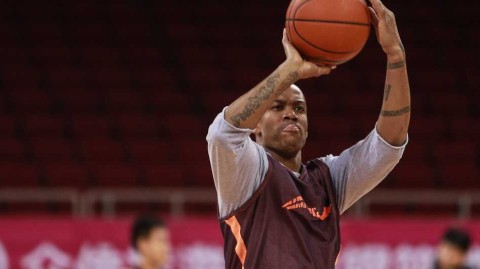 京城铁军最后一搏 闵鹿蕾的忧虑与马布里的信念