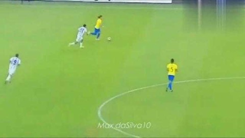 世预赛阿根廷4-1血洗巴西，梅西缺阵仍提前四轮晋级