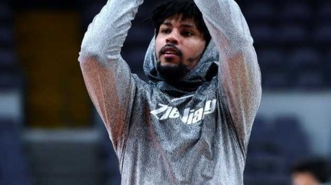 浙江德比前夜：斯托克斯用汗水击碎流言，率队静候同城劲敌