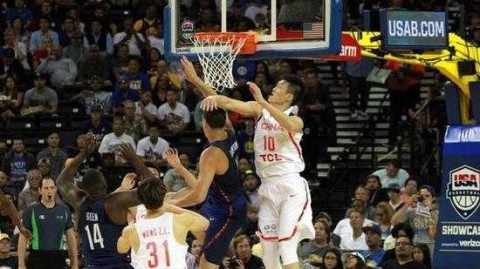 梦八vs中国奥运男篮战报：姚明两双难阻31分失利创最小分差