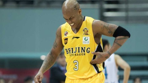 江苏肯帝亚半程登顶 “小科比”布鲁克斯55分引领大胜北控