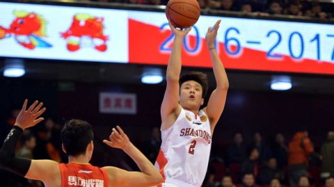 丁彦雨航领衔山东众将 睢冉铁血与吴轲暴扣共铸经典