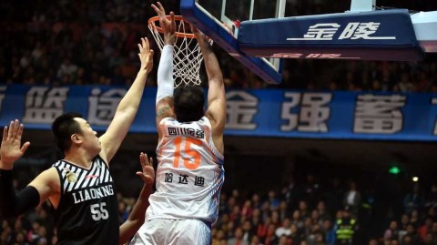 巅峰对决燃情时刻：本土尖兵与外援巨星的终极碰撞