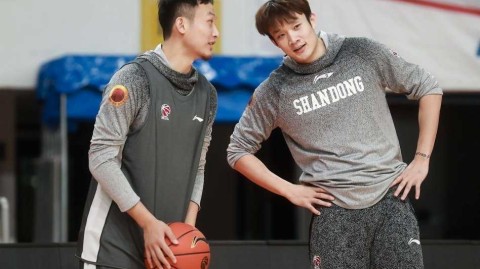 丁彦雨航率山东男篮全力备战新赛季 争冠阵容成型