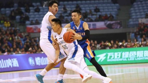 CBA控卫时代经典对决 江苏四川演绎攻防大战场