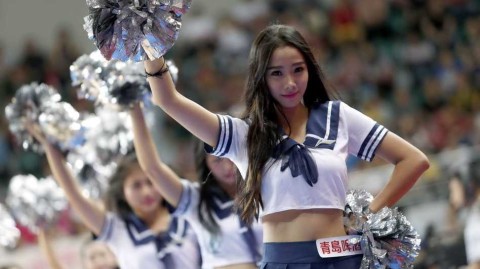 福建主场啦啦宝贝热舞瞬间