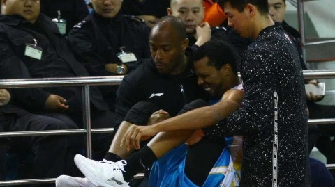 铁血战士的悲情英雄路——特尔费尔CBA征程全记录