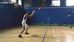 内线脚步秘籍：巧用虚实变幻，称霸禁区得分如探囊取物