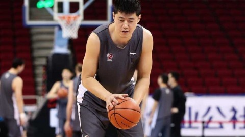 京城铁卫破茧而归 刘晓宇开怀一笑点亮寒冬