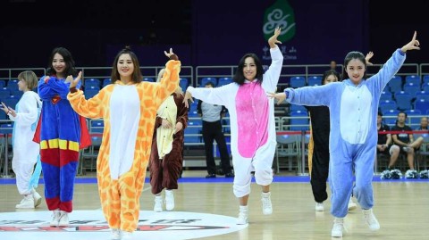 国际男篮挑战赛昆山激战，卡通宝贝热舞助阵点燃赛场