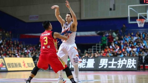 深圳烈豹加时苦战擒上海大鲨鱼，弗神空砍五十分难救主