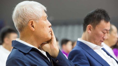 浙江篮球新篇章启航，蒋兴权携吴前惠龙儿亮相