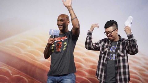 马布里亮相电影发布笑容满面，下一站归属成谜