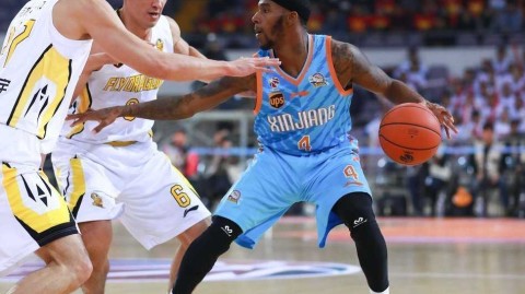 天山之巅的华丽乐章：回望新疆飞虎的冠军拼图