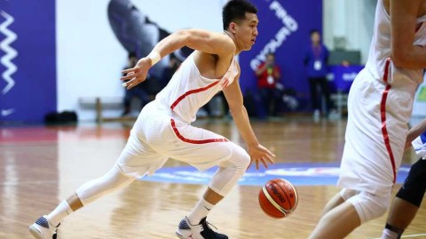 男篮世预赛蓝队客场狂胜中国香港 全队六人得分上双