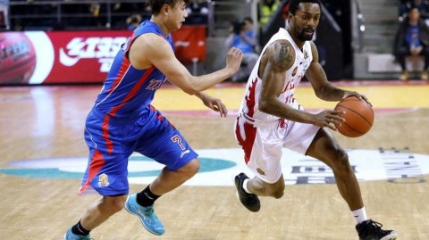 韦弗兰德里双星闪耀 吉林主场大胜天津终结连败