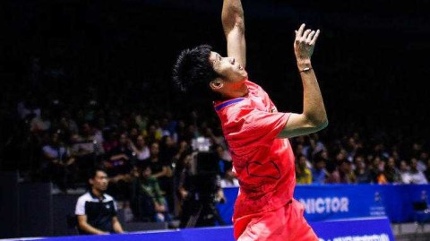 2015赛季“老大哥”与“小师弟”的恩怨对决：林丹如何碾碎田厚威的羽坛崛起梦