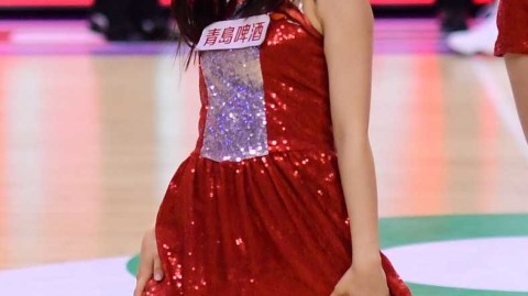 CBA赛场上的活力风景线 篮球宝贝演绎热血与美丽