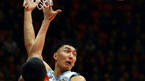 布拉切强势复出引领大胜，新疆主场送八一队八连败