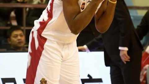 吉林主场惨败广厦，队魂爆发引领狂潮