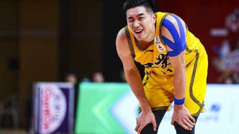 江苏青年军拼至最后一刻遗憾落败，山西终迎曙光止连败