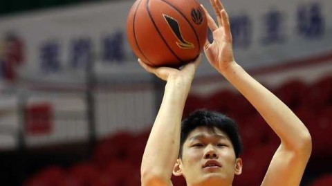 李春江挂帅广厦男篮严阵以待 全力备战CBA常规赛