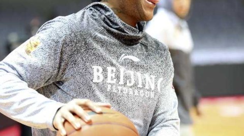 马布里谢幕战倒计时：北控男篮的最后一舞与传奇的萌动瞬间